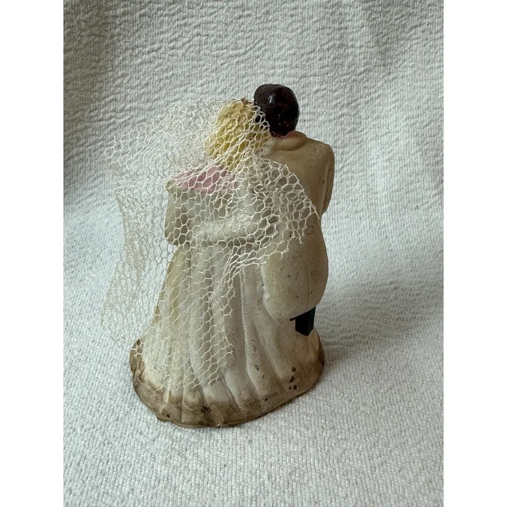 Vintage 40s 50s CHALKWARE Wedding Cake Topper Bride and Groom Veil Figurine 4